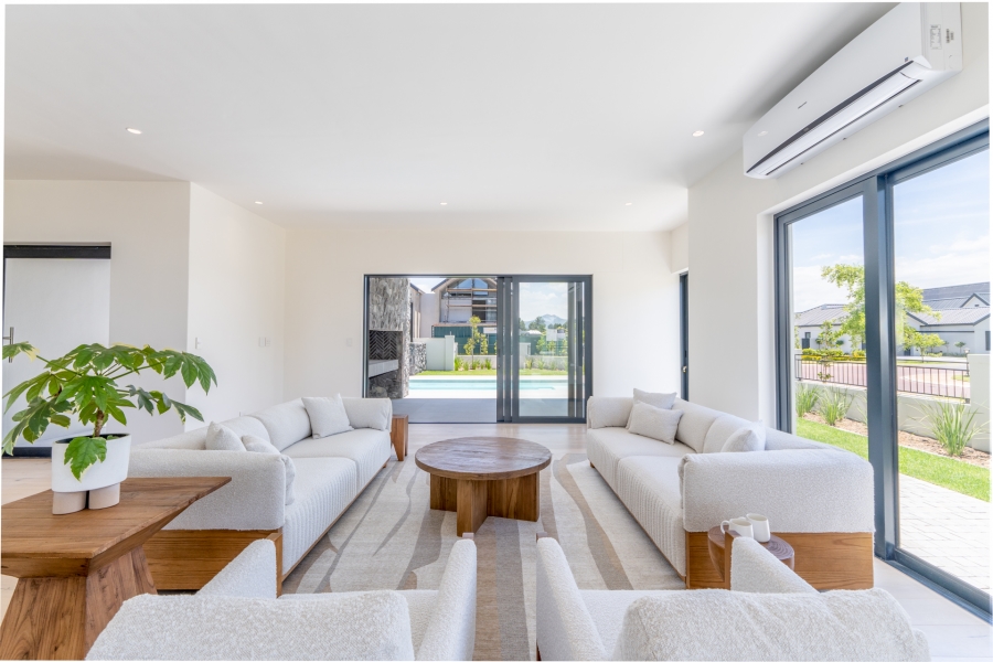 To Let 4 Bedroom Property for Rent in Val De Vie Estate Western Cape